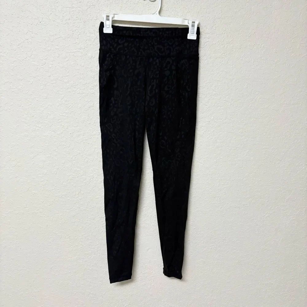 Sweaty Betty All Day Full Length Black Animal Print Emboss Leggings Size 4